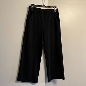 Sanctuary Black Wide Leg Cropped Pants with pin stripes